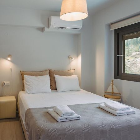 Amelia Luxury Suite Nikiana Buitenkant foto