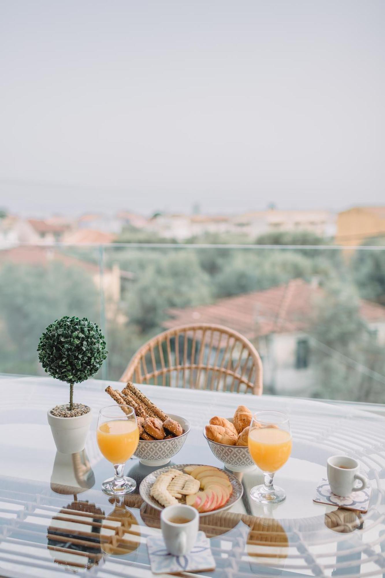 Amelia Luxury Suite Nikiana Buitenkant foto